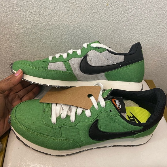 Nike Challenger OG Men's Shoes Mean Green-Black Sz 8 - Picture 2 of 11